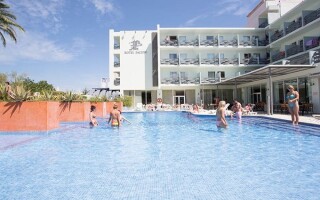 Azuline Pacific Hotel